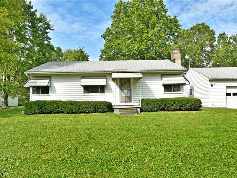 2770 Mellgren (Melgren) Drive SW, Warren, OH 44481 Photo 3