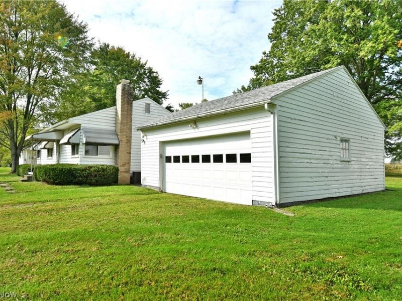 2770 Mellgren (Melgren) Drive SW, Warren, OH 44481 Photo 6