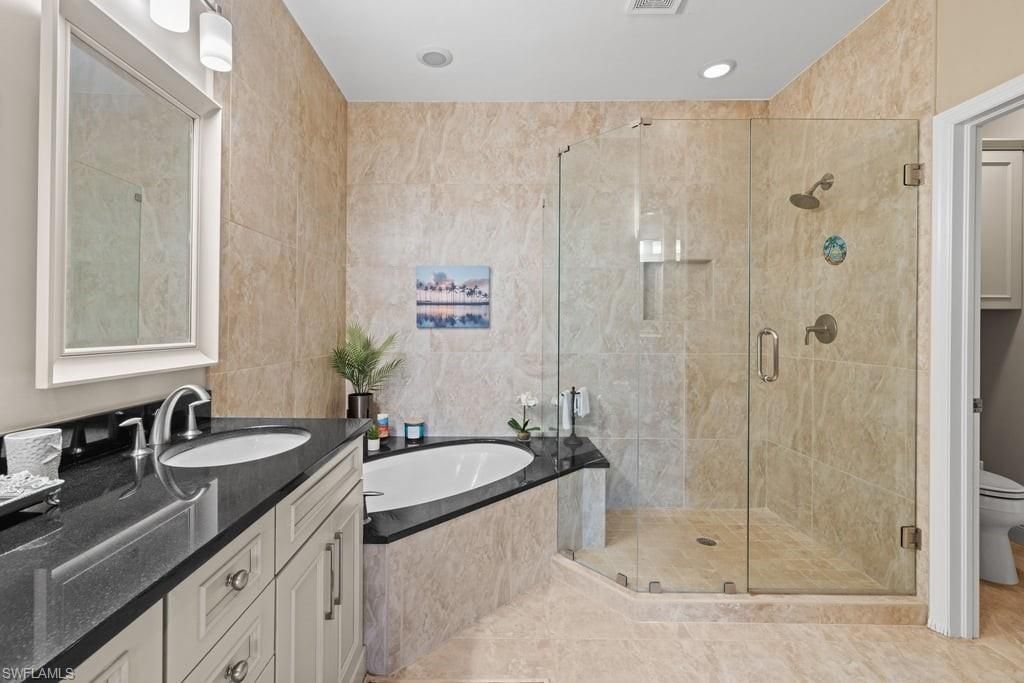 5075 Yacht Harbor Dr, Unit 103, Naples, FL 34112 Photo