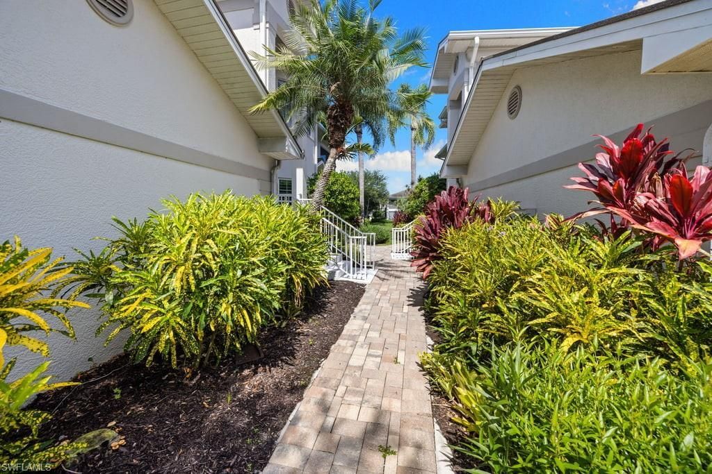 5075 Yacht Harbor Dr, Unit 103, Naples, FL 34112 Photo
