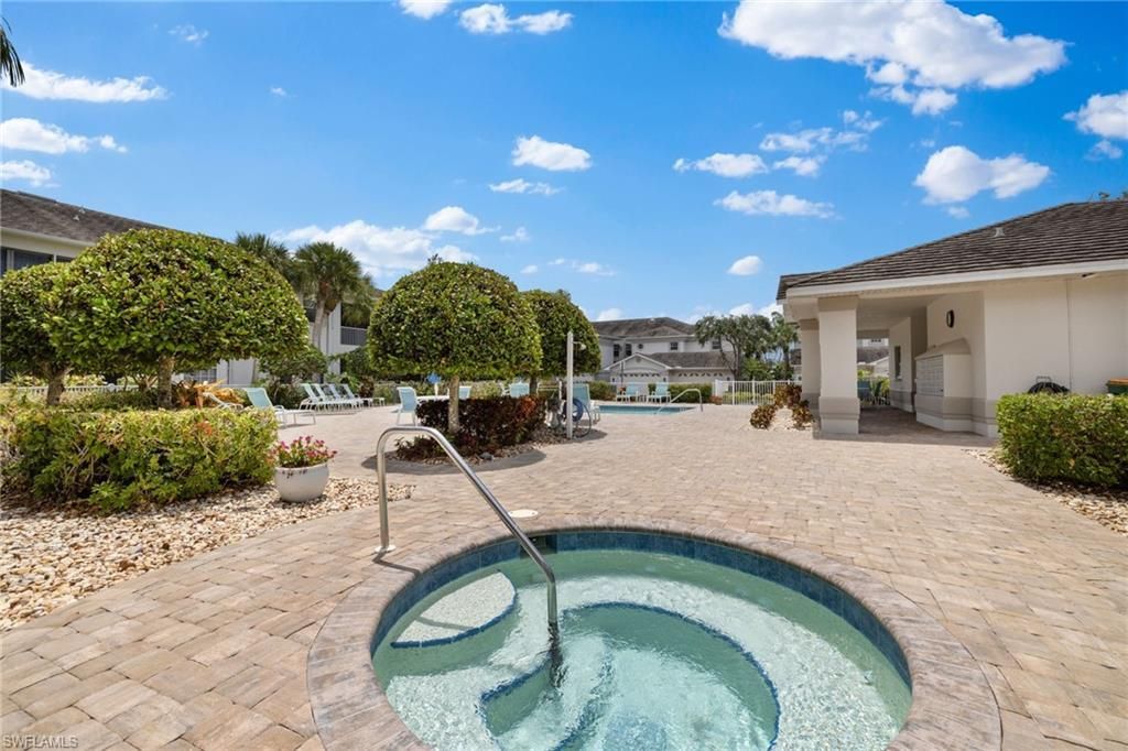 5075 Yacht Harbor Dr, Unit 103, Naples, FL 34112 Photo