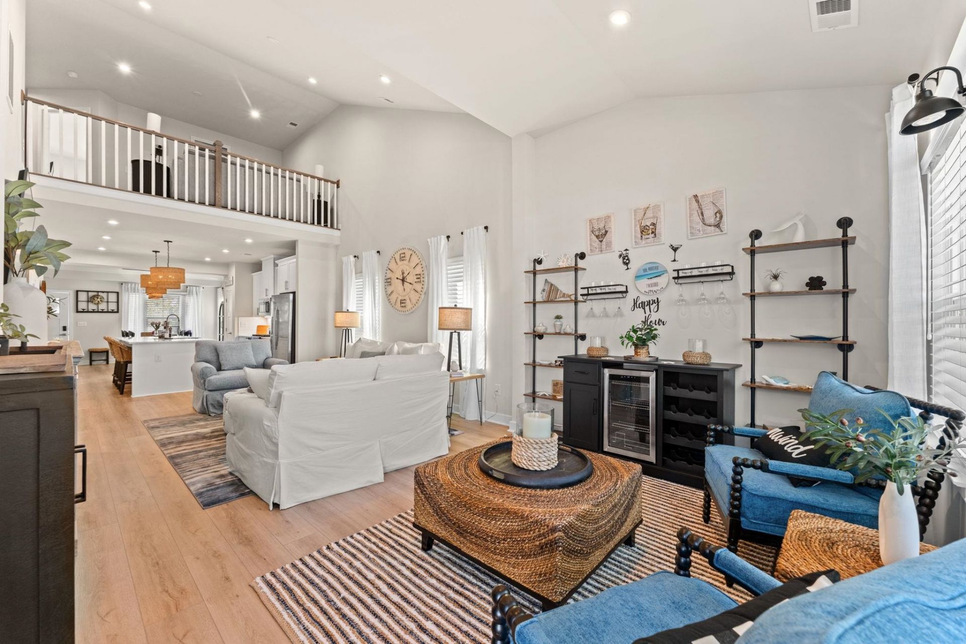 8906 Freya Way Photo 8