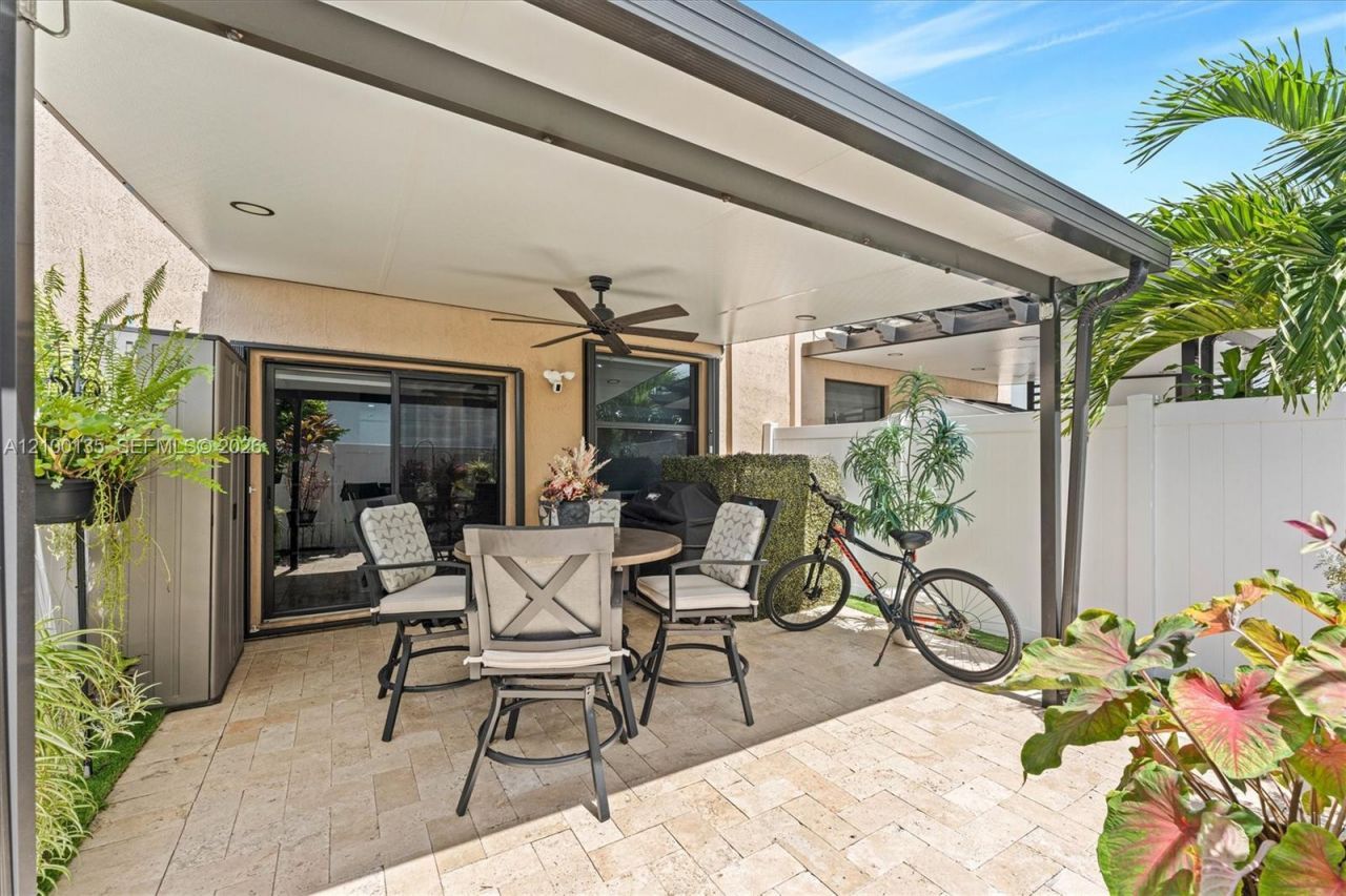 3384 W 106th Ter, Hialeah, FL 33018 Photo