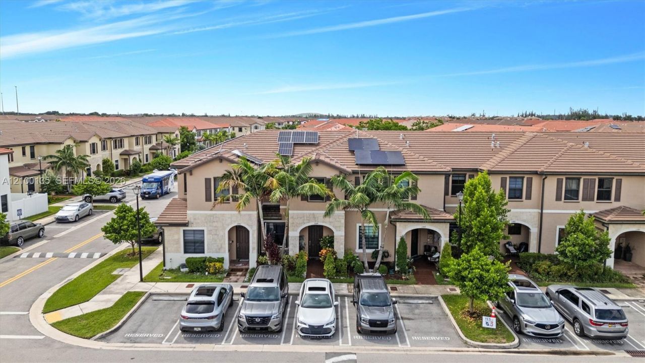 3384 W 106th Ter, Hialeah, FL 33018 Photo