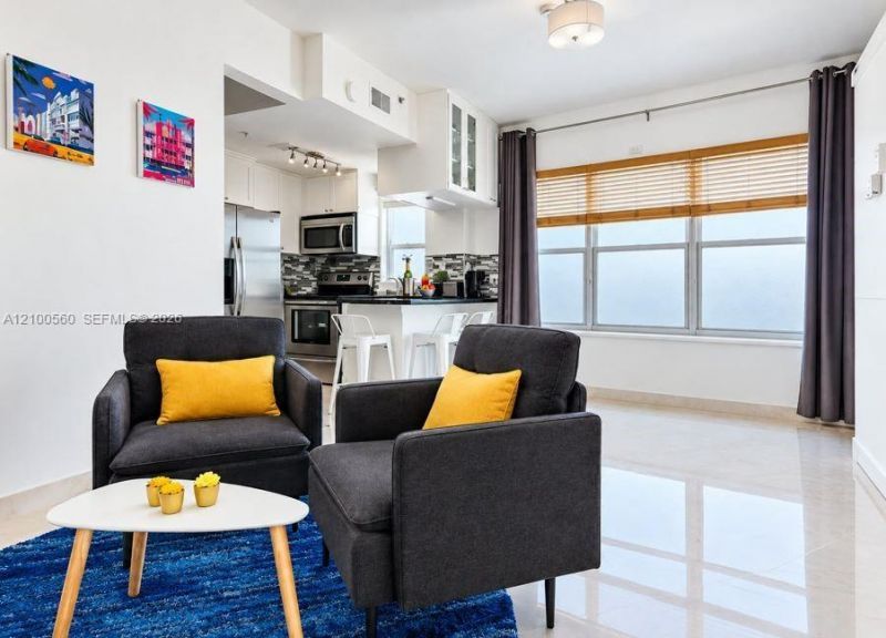 918 Ocean Dr, Unit 201, Miami Beach, FL 33139 Photo