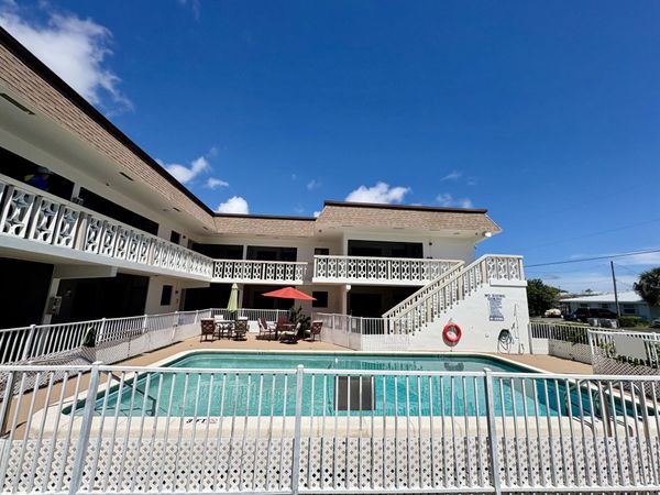 305 SE 9TH Avenue, Unit 15, Pompano Beach, FL 33060