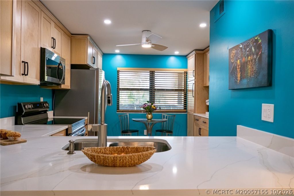 162 SE Saint Lucie Boulevard , Unit 204B, Stuart, FL 34996 Photo