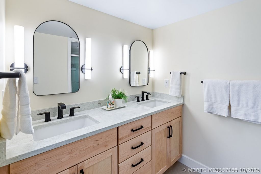 162 SE Saint Lucie Boulevard , Unit 204B, Stuart, FL 34996 Photo