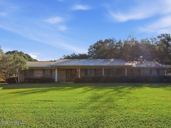 1170 Mikelle Road, Jackson, MS 39209