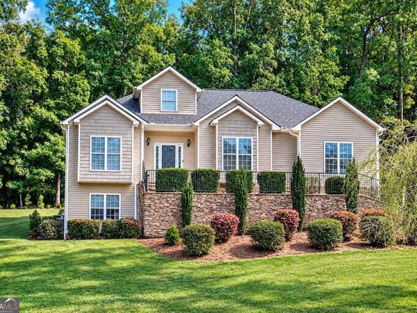 24 Lenox Drive NE, Cartersville, GA 30121