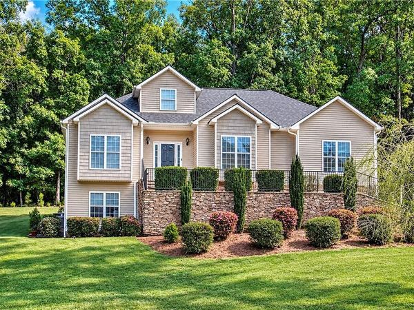 24 Lenox Drive NE, Cartersville, GA 30121