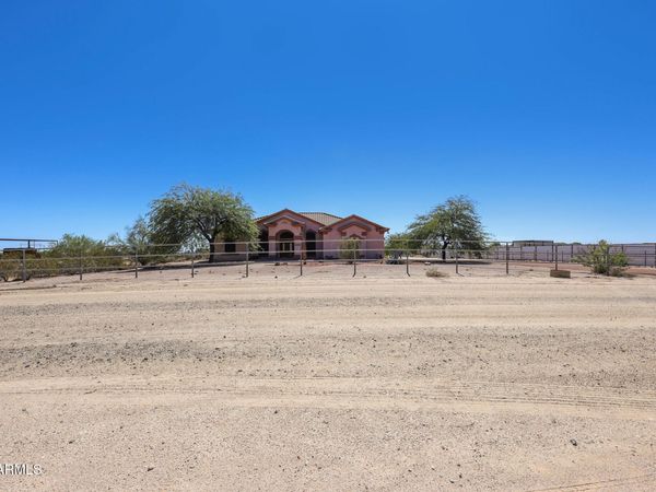 21139 W CARAVAGGIO Lane, Wittmann, AZ 85361