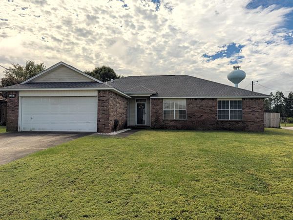 7205 Antoinette Circle, Navarre, FL 32566