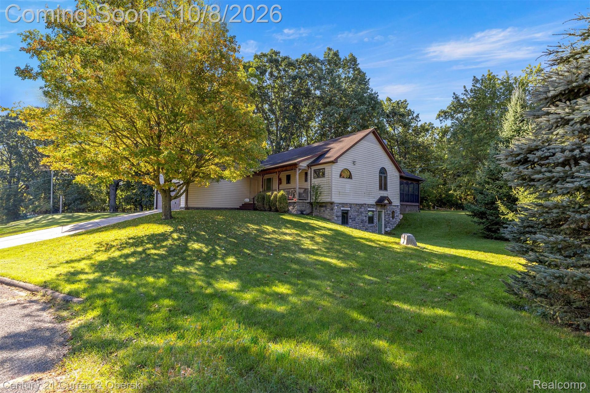 1021 Willow Lane, Howell Township, Mi 48843 Main Photo