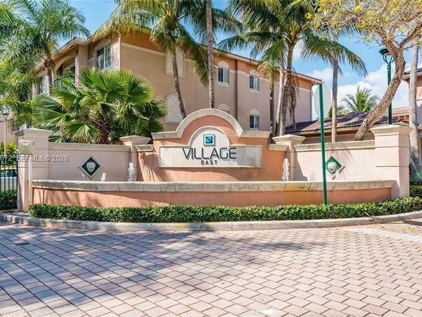 2005 SE 10th Ave , Unit 417, Fort Lauderdale, FL 33316