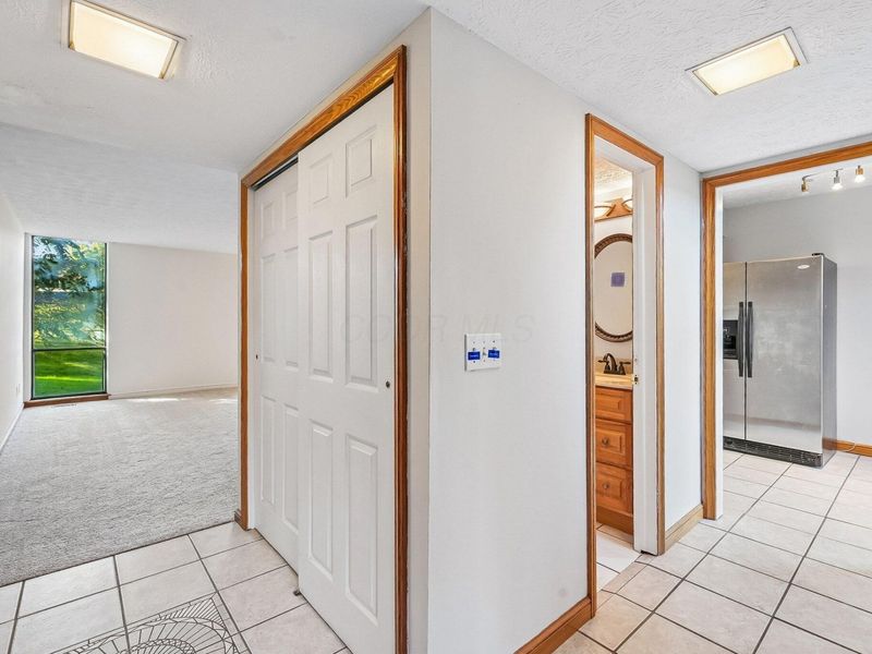 4789 Crazy Horse Lane , Unit 5, Westerville, OH 43081 Photo 5