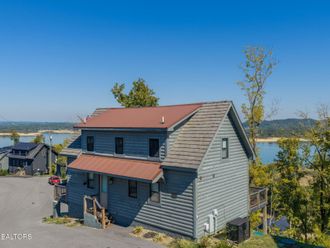 1371 Lake Haven Way Sevierville, TN 37876