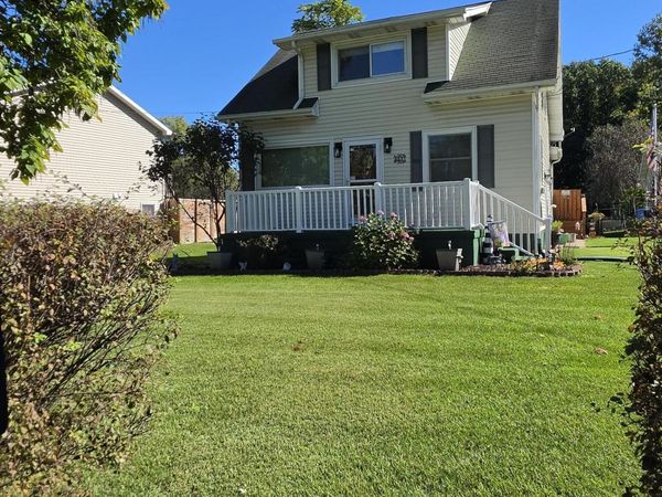 4631 Bristol Street, Lansing, MI 48910