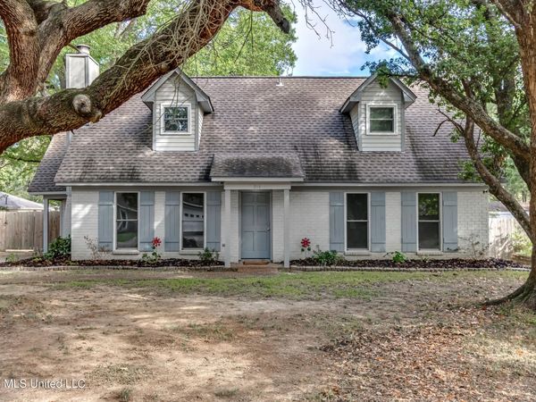 214 Salem Square, Ridgeland, MS 39157