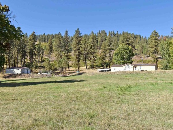 7206 Cavendish Highway, Lenore, ID 83541