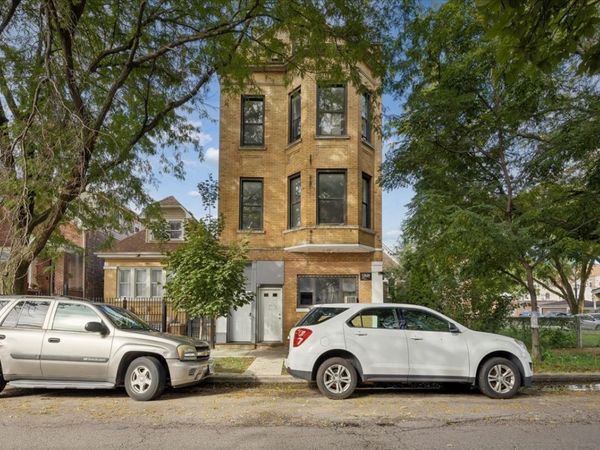 2706 S Saint Louis Avenue, Chicago, IL 60623