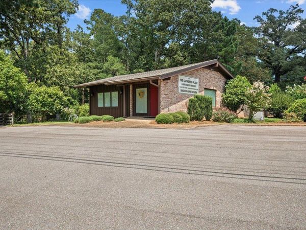 3227 Audubon Dr., Laurel, MS 39440