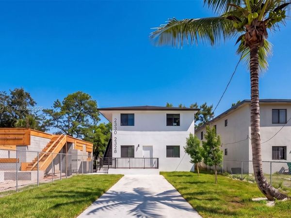 2328 NW 67th St , Miami, FL 33147