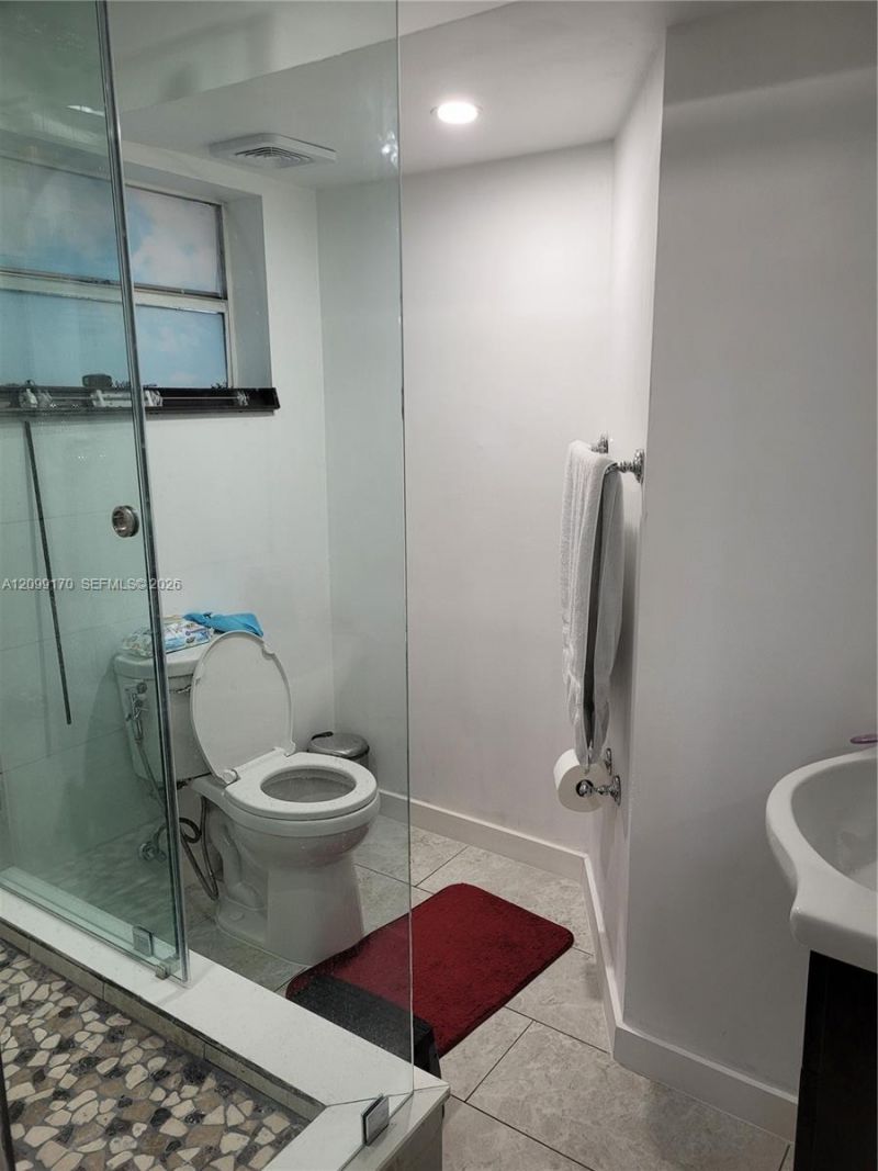 1770 NE 191st St , Unit 615-1, Miami, FL 33179 Photo