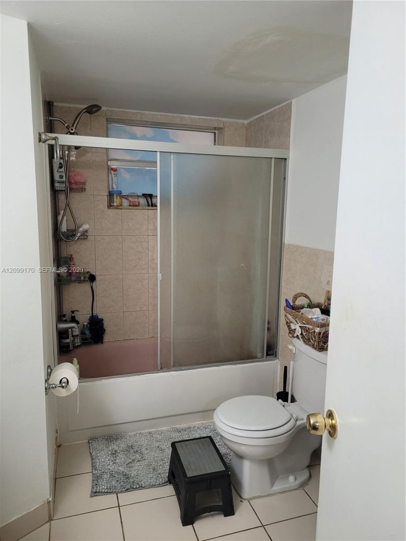 1770 NE 191st St , Unit 615-1, Miami, FL 33179 Photo