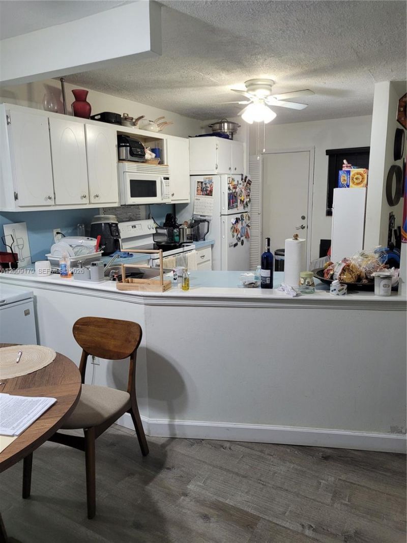 1770 NE 191st St , Unit 615-1, Miami, FL 33179 Photo