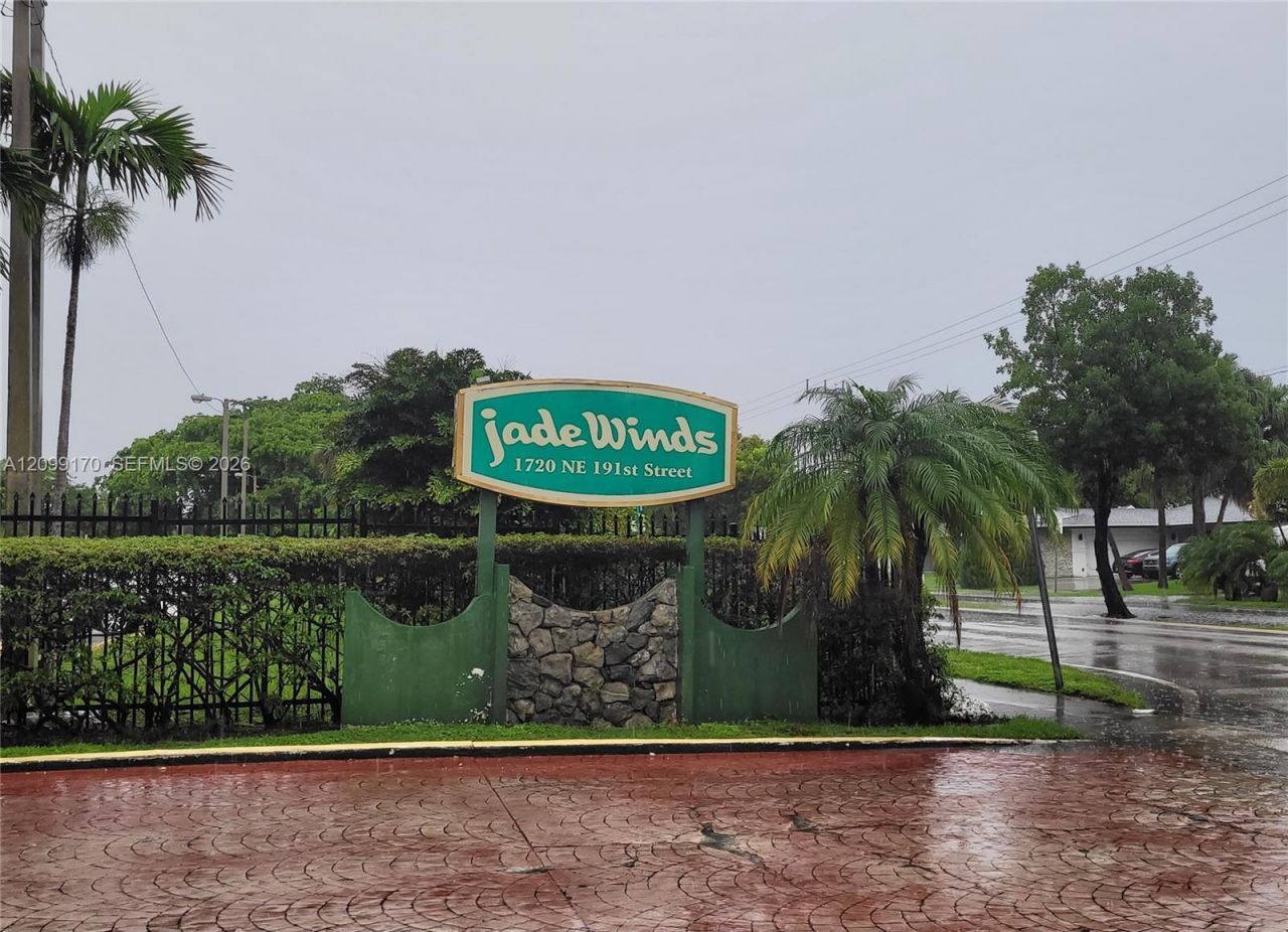 1770 NE 191st St , Unit 615-1, Miami, FL 33179 Photo