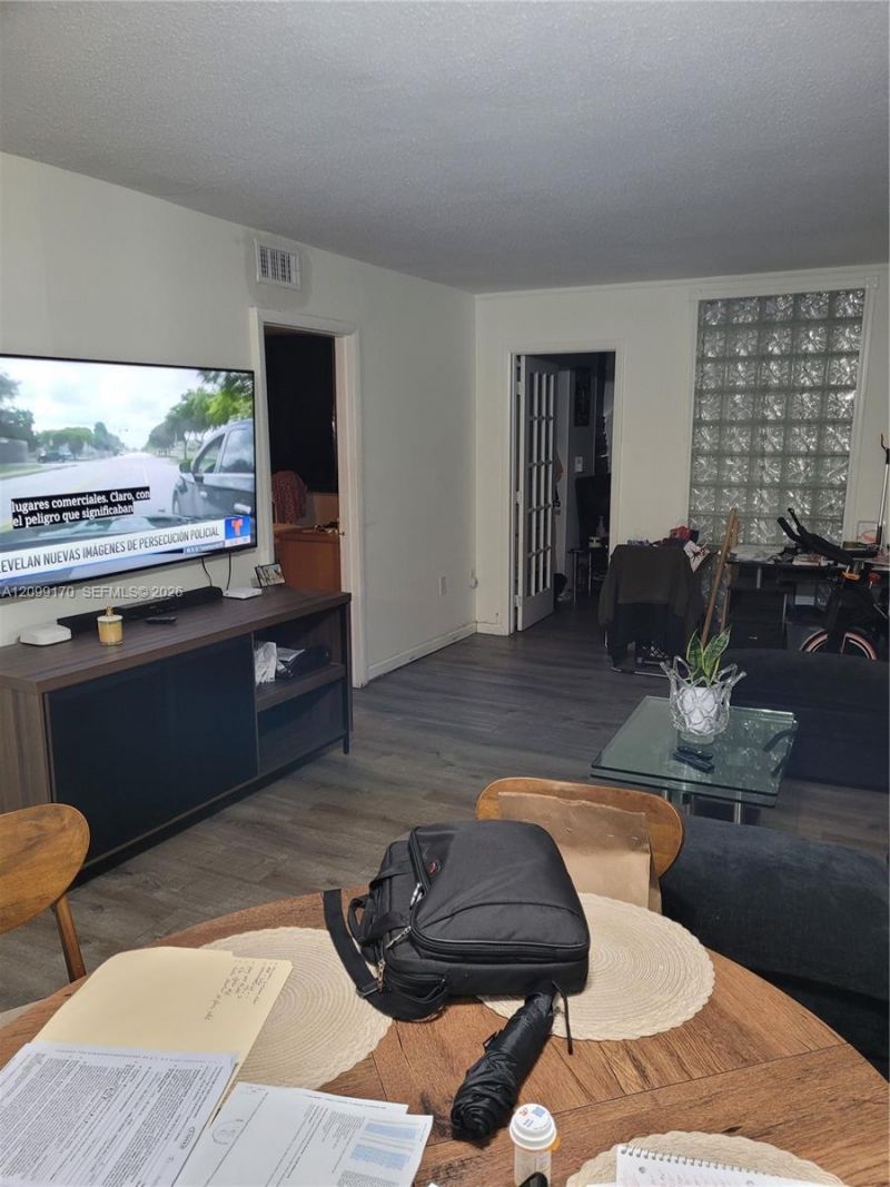 1770 NE 191st St , Unit 615-1, Miami, FL 33179 Photo