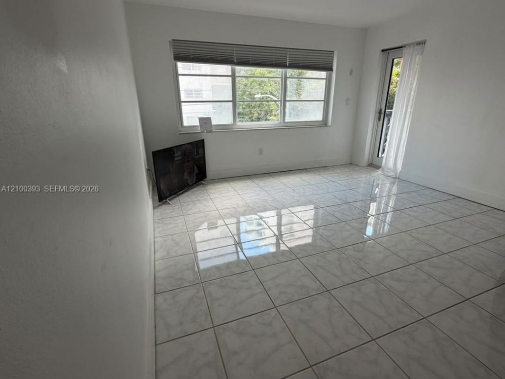 1400 Lincoln Rd , Unit 301, Miami Beach, FL 33139 Photo