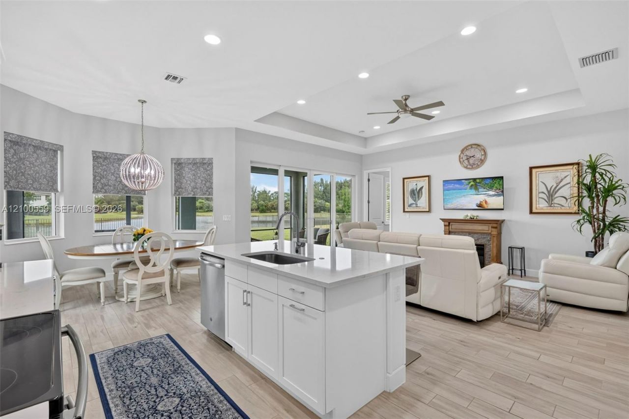 15672 Goldfinch Cir, Westlake, FL 33470 Photo