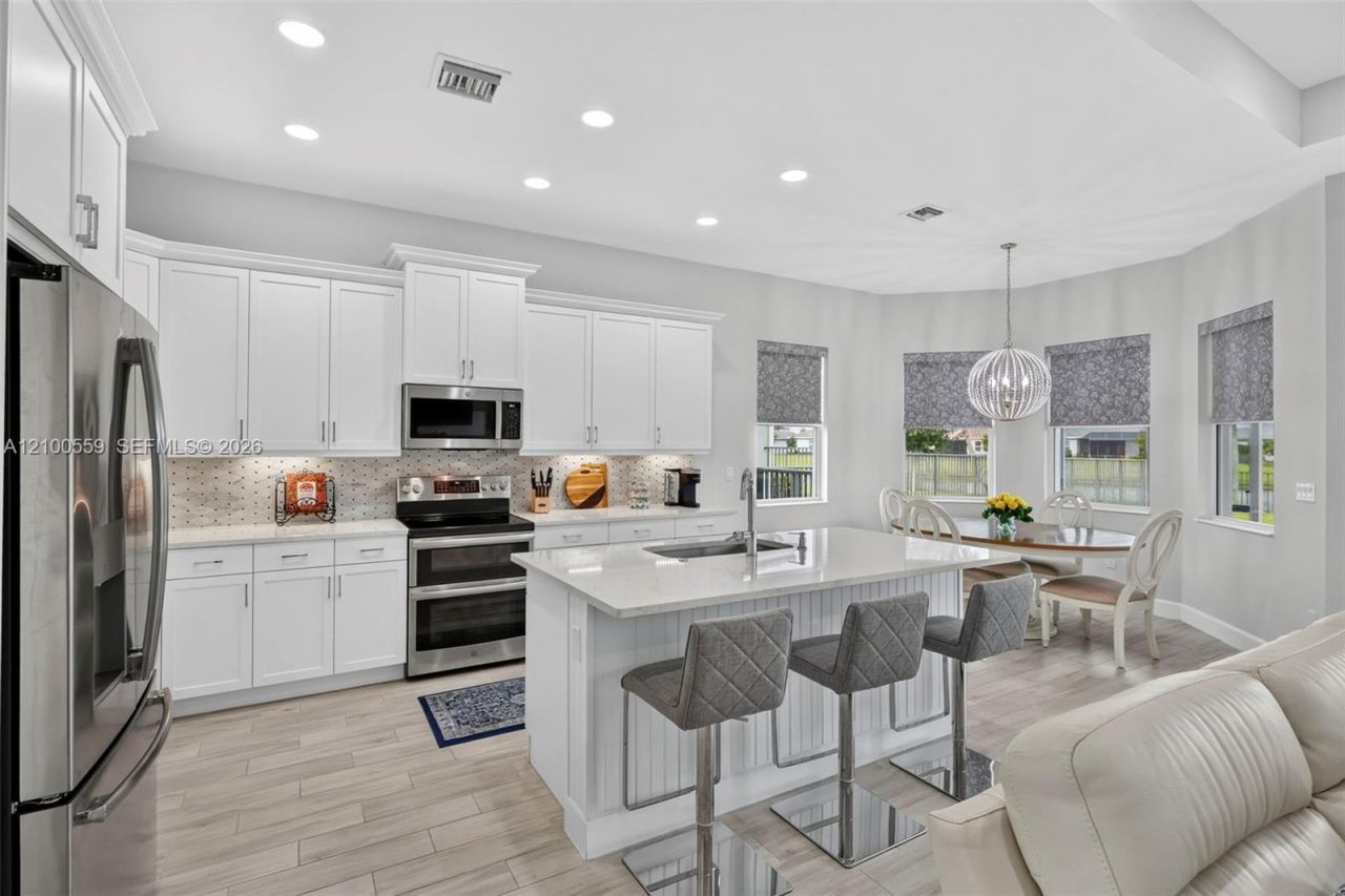 15672 Goldfinch Cir, Westlake, FL 33470 Photo