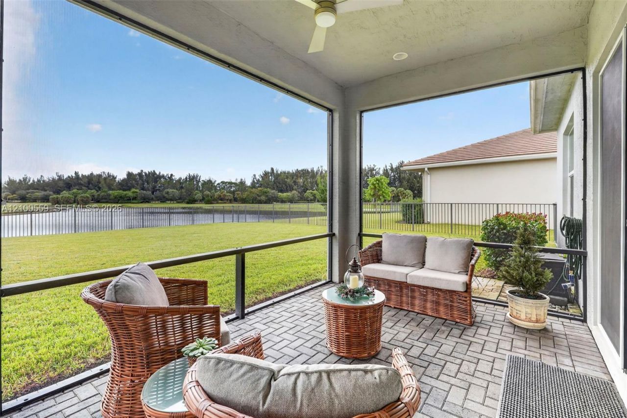 15672 Goldfinch Cir, Westlake, FL 33470 Photo