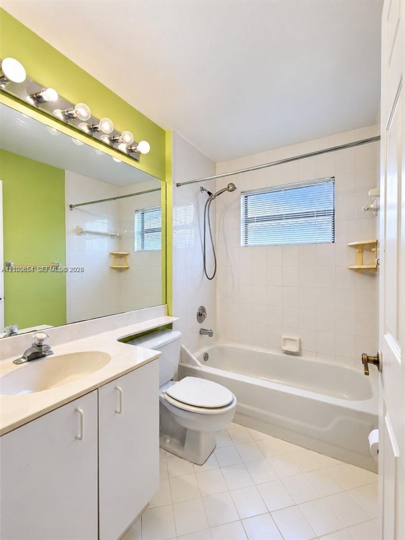 1853 NW 109th Ave , Plantation, FL 33322 Photo
