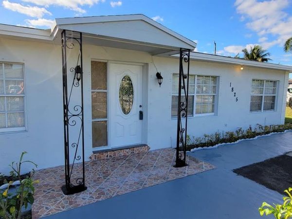 1825 Fern Rd , Fort Lauderdale, FL 33317