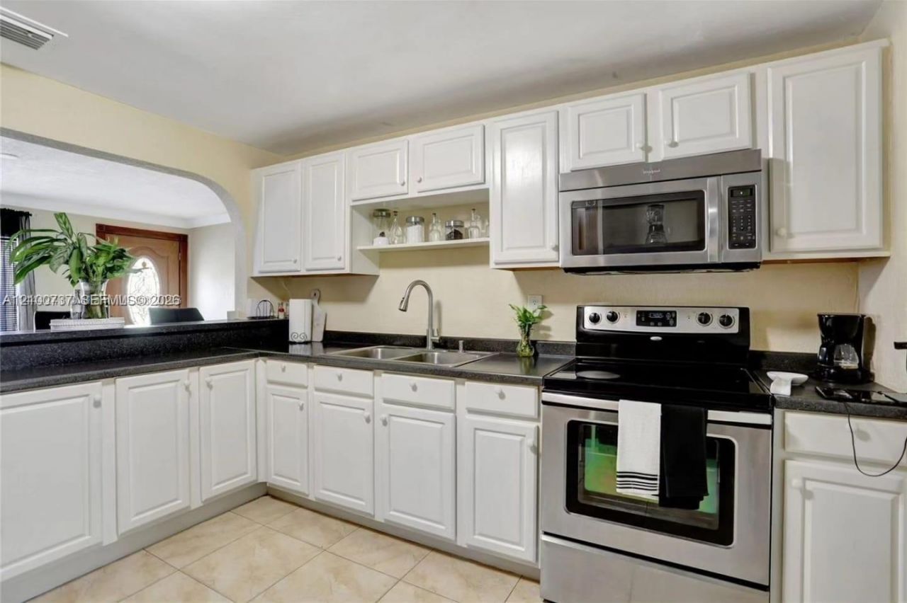 1825 Fern Rd , Fort Lauderdale, FL 33317 Photo
