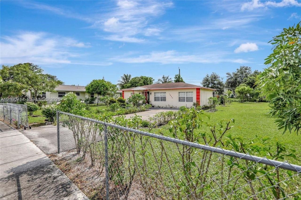 1825 Fern Rd , Fort Lauderdale, FL 33317 Photo