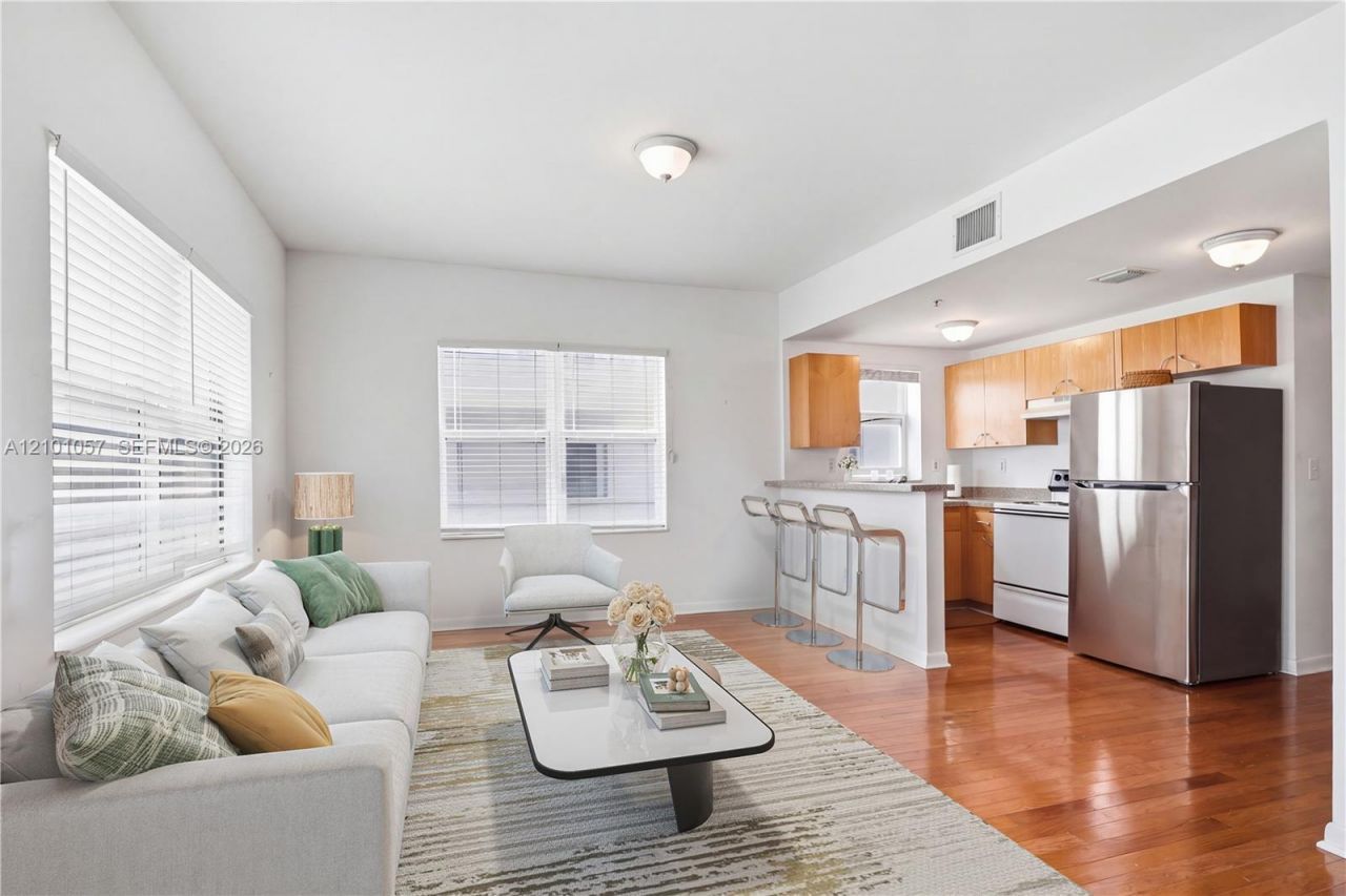 1542 Drexel Ave, Unit 301, Miami Beach, FL 33139 Photo