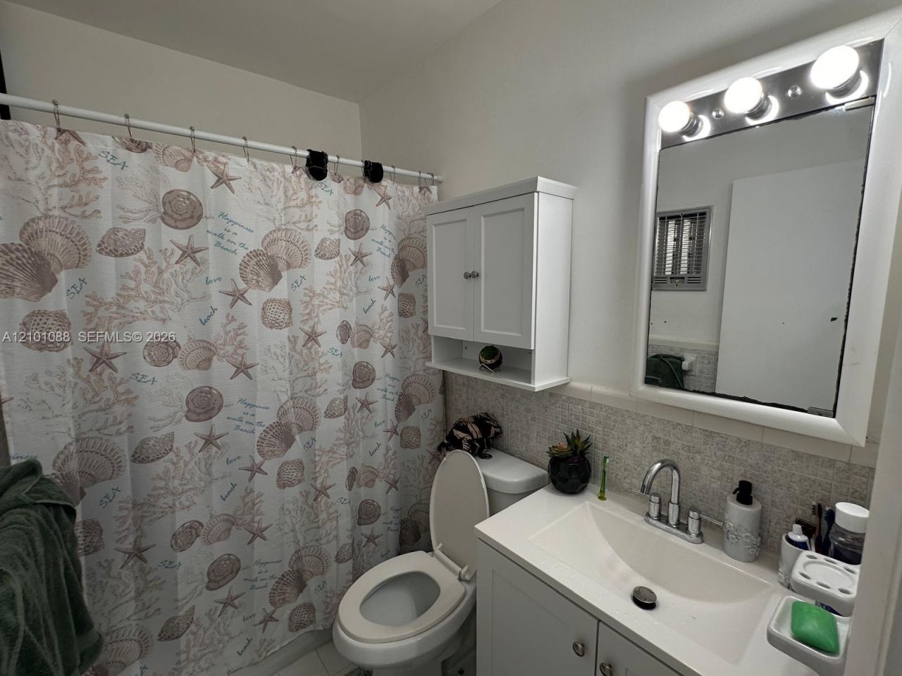 230 SW 11th Ave , Unit 14, Hallandale Beach, FL 33009 Photo