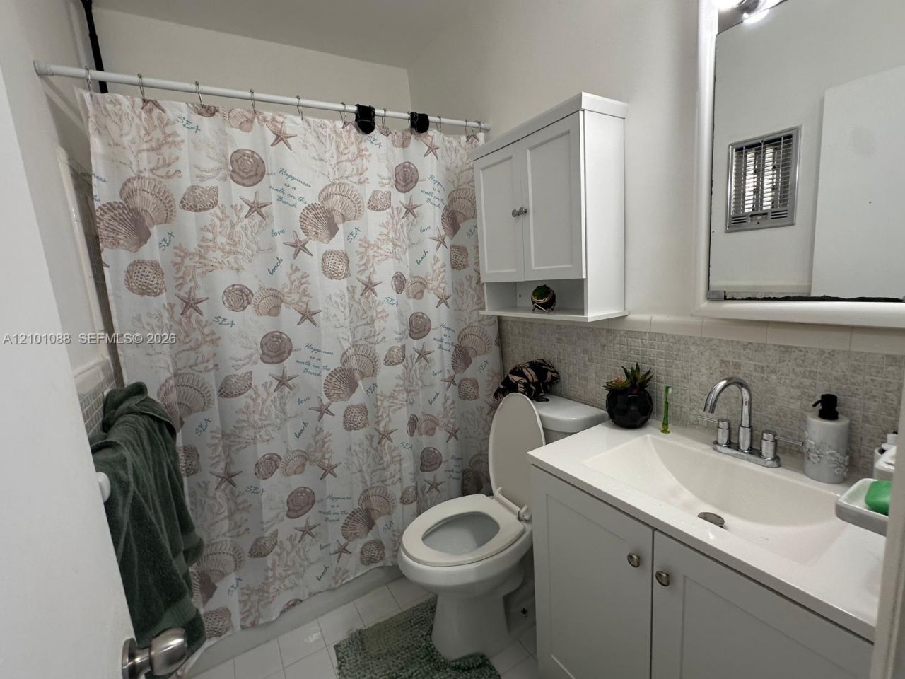 230 SW 11th Ave , Unit 14, Hallandale Beach, FL 33009 Photo