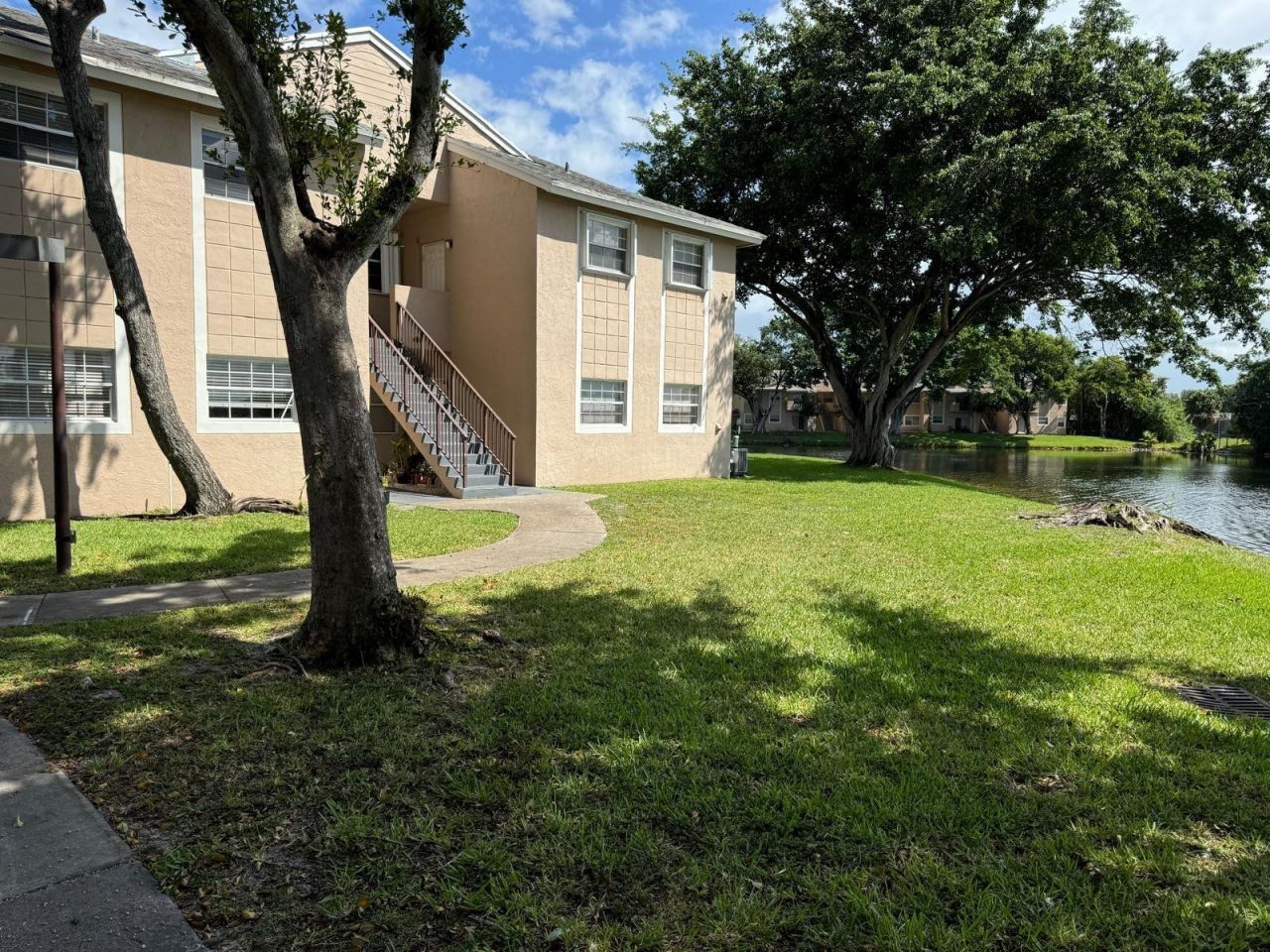 2151 NW 96th Terrace, Unit 15J, Pembroke Pines, FL 33024 Photo