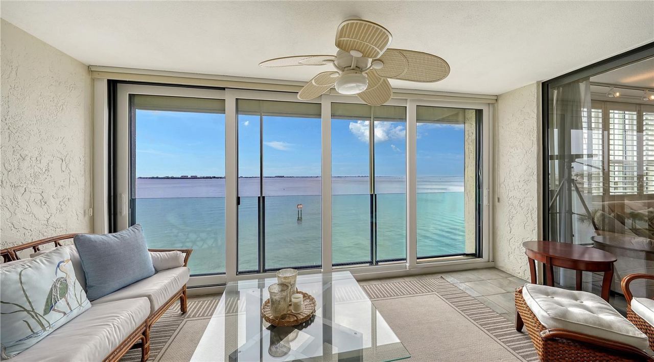 99 Sunset Drive, Unit 401, Sarasota, FL 34236 Photo