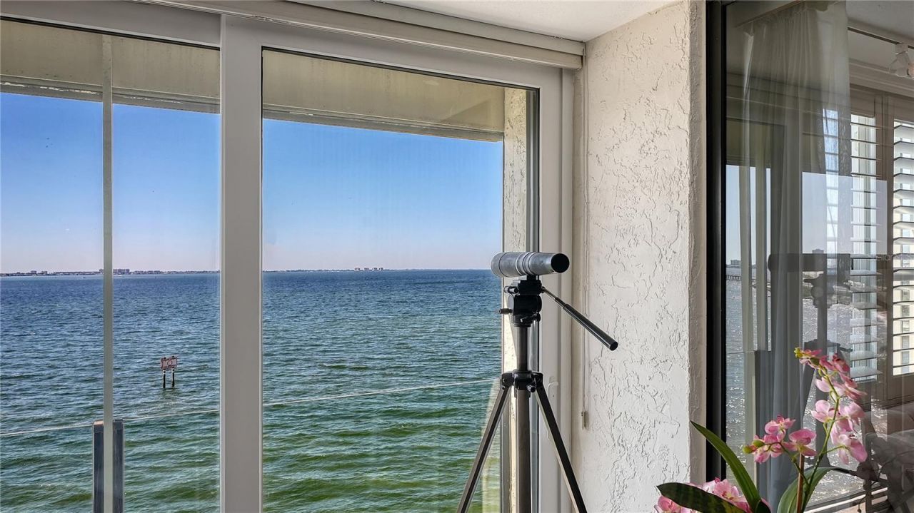 99 Sunset Drive, Unit 401, Sarasota, FL 34236 Photo