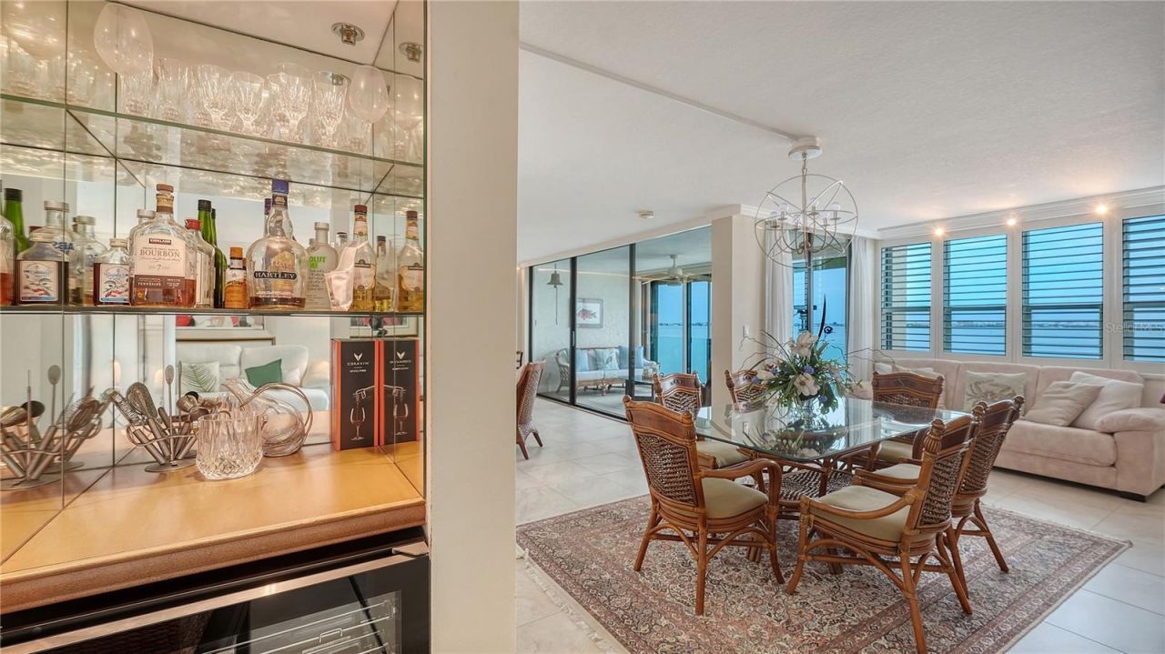 99 Sunset Drive, Unit 401, Sarasota, FL 34236 Photo