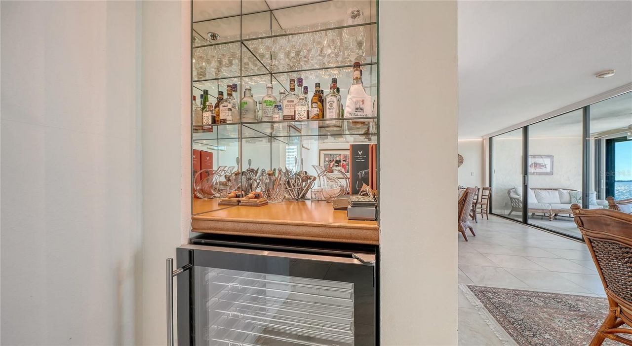 99 Sunset Drive, Unit 401, Sarasota, FL 34236 Photo