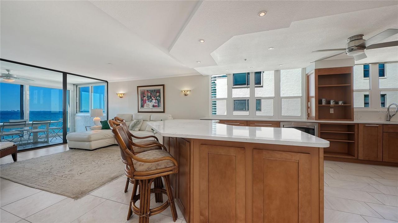 99 Sunset Drive, Unit 401, Sarasota, FL 34236 Photo