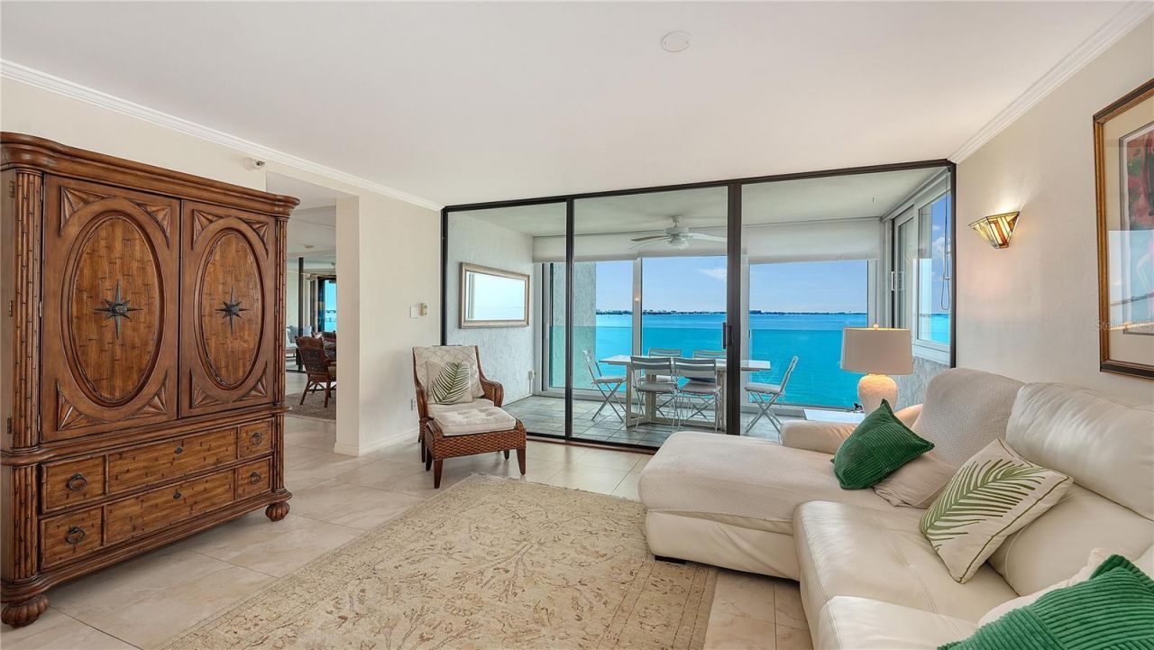 99 Sunset Drive, Unit 401, Sarasota, FL 34236 Photo